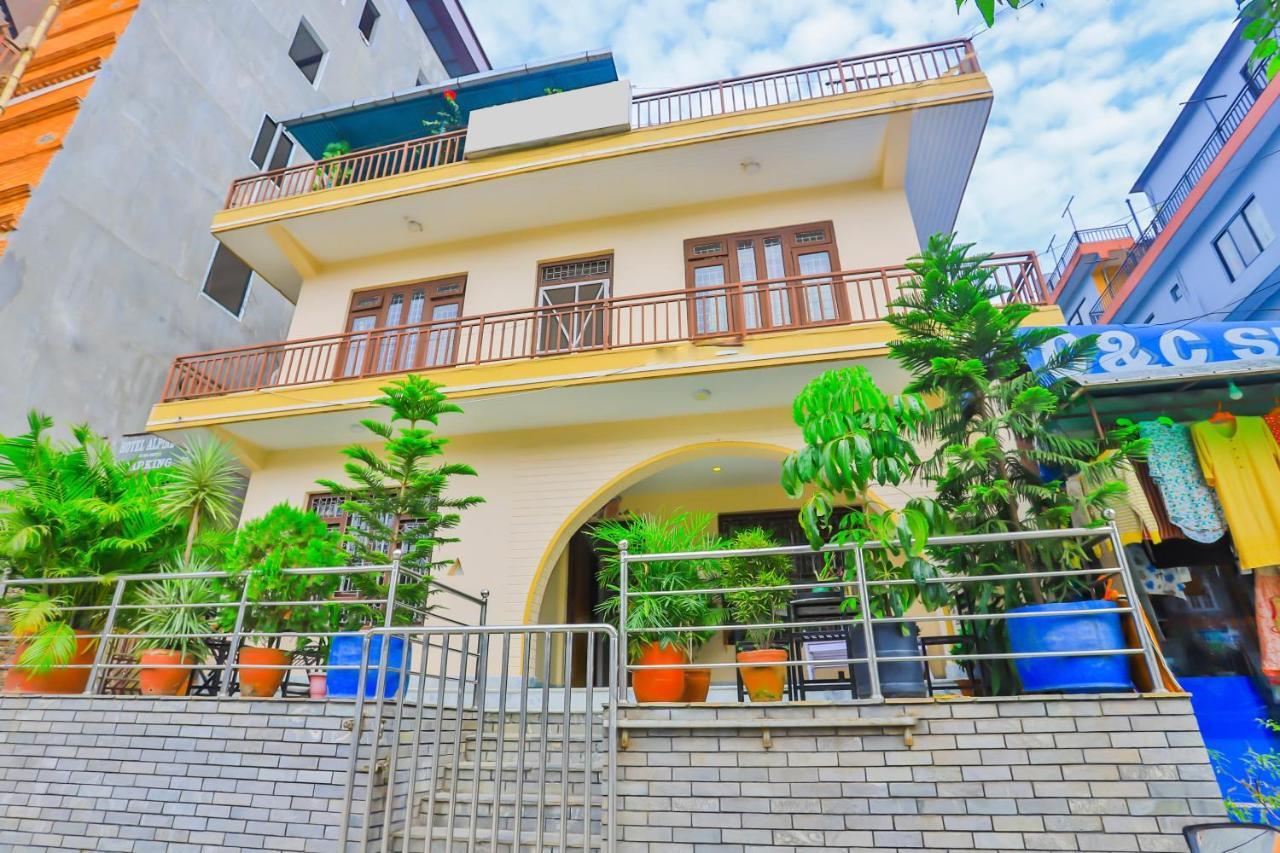 Hotel Alpine Villa Pokhara Kültér fotó